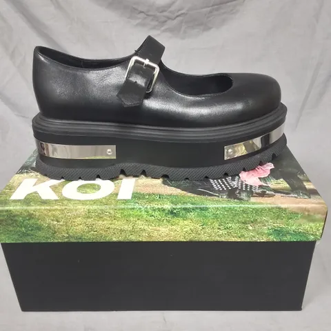 BOXED KOI NIGHTFALL HARDWARE PLATFORM MARY JANE'S IN BLACK - UK 6