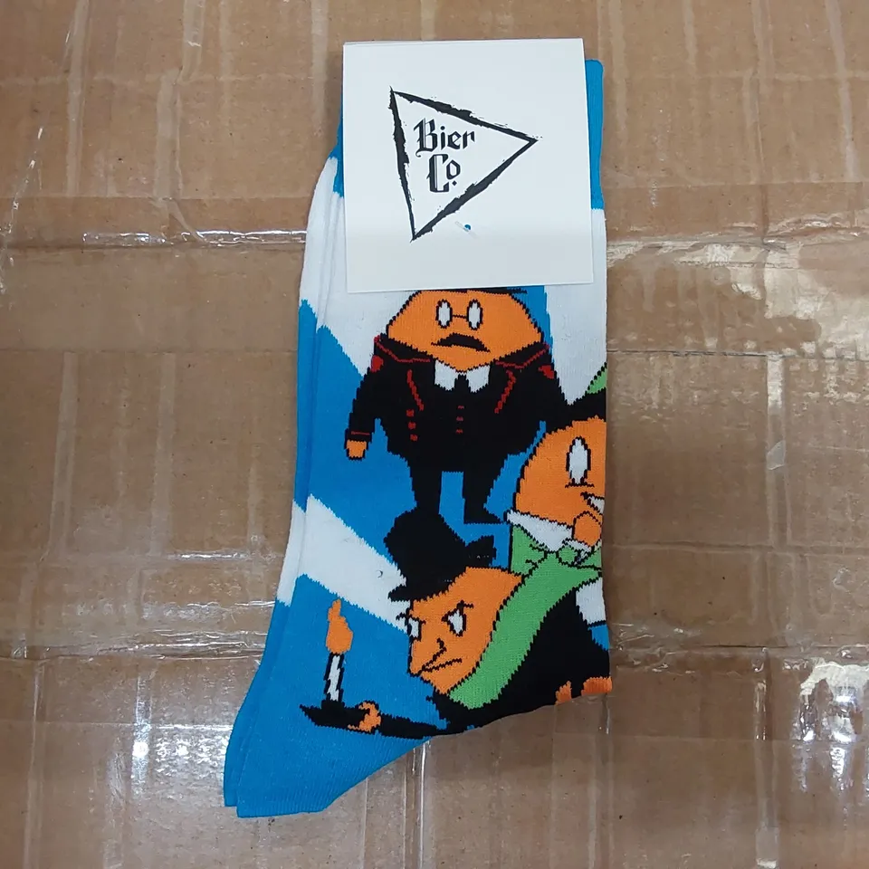 BOX OF APPROXIMATELY 360 PAIRS OF BRAND NEW BIER CO SOCKS (1 BOX)