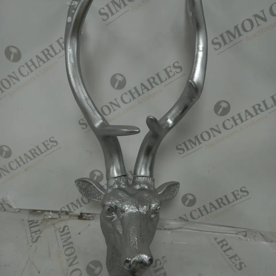 DEER HEAD DECORATIVE PIECE