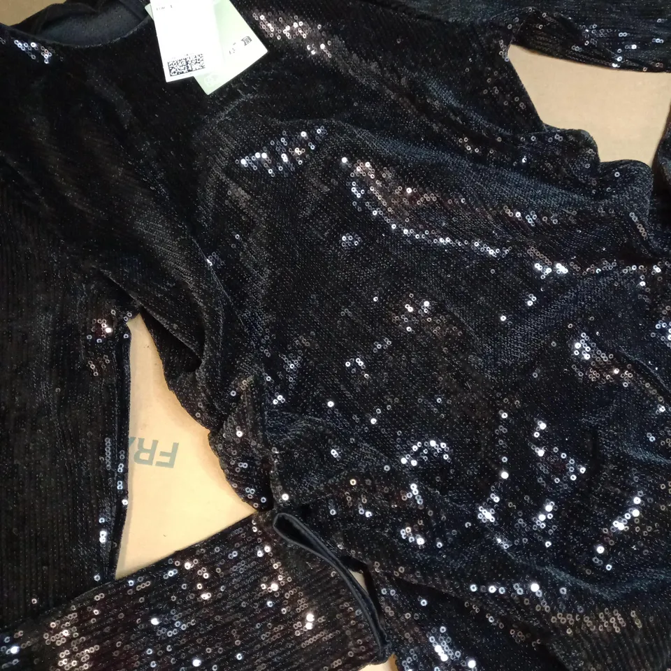 H&M BLACK SEQUIN DETAILED RUCHED MIDI DRESS - LARGE