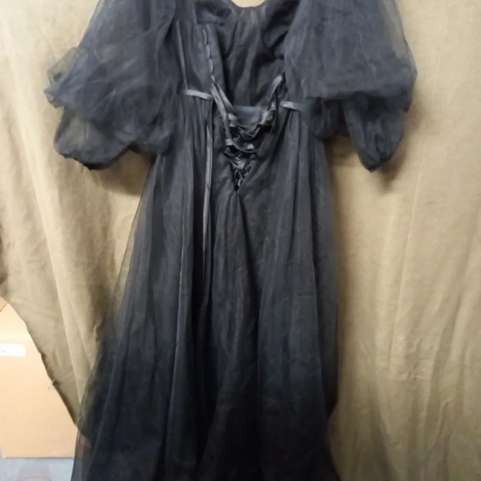 SLEEVED BLACK CORSET EFFECT DRESS - SIZE UNKNOWN