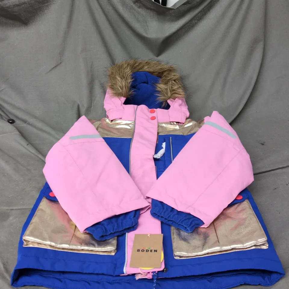MINI BODEN KIDS' COLOUR-BLOCK COAT WITH FUR-TRIM HOOD – PINK/BLUE, 6-7Y
