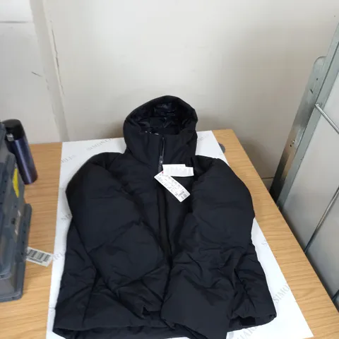 MENS BLACK UNIQLO COAT EXTRA SMALL 