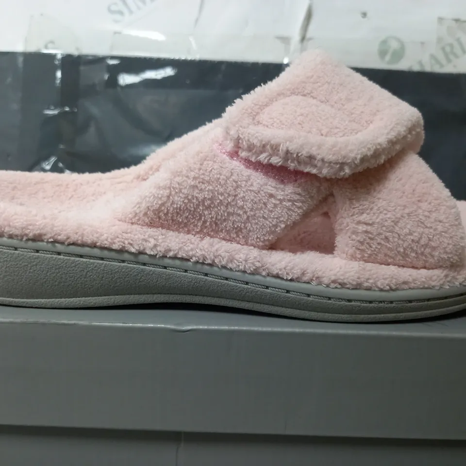 VIONIC INDULGE RELAX SLIPPERS IN PINK - UK 6