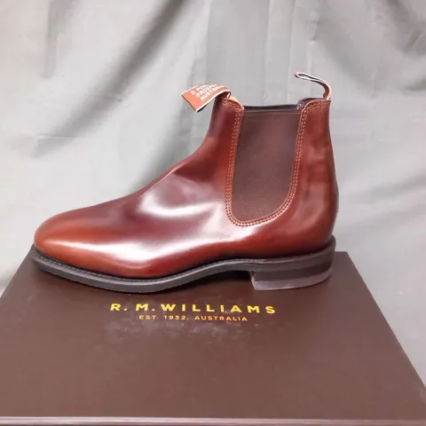 BOXED R.M. WILLIAMS COMFORT CRAFTSMAN MID BROWN/ PULL UP BOOTS WITH POLISH AND BRUSH