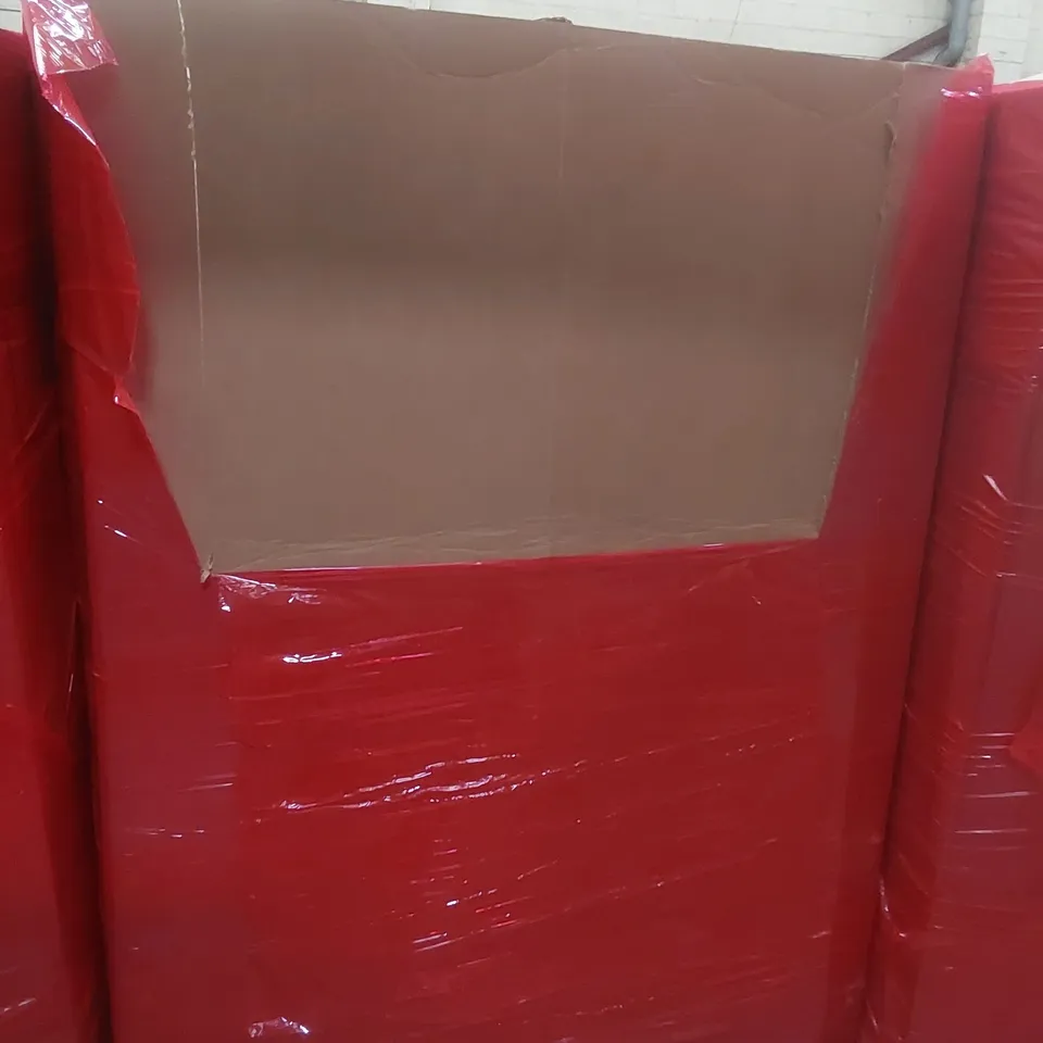 PALLET CONTAINING A LARGE QUANTITY OF ASSORTED ITEMS INCLUDING: CEILING FAN WITH LIGHT, FOLDING CAMPING BED, SAFETY GATE, BLINDS ECT