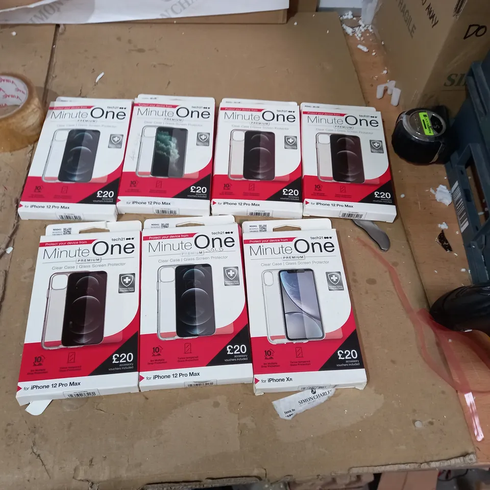 LOT OF 7 TECH 21 MINUTE ONE CLEAR IPHONE XR, IPHONE 12 PRO MAX CASES
