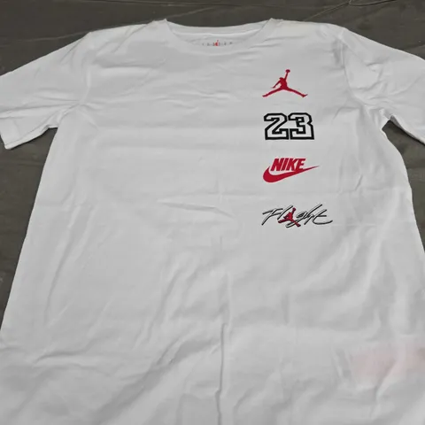 AIR JORDAN NIKE LOGO TEE - SIZE 13/15 YEARS