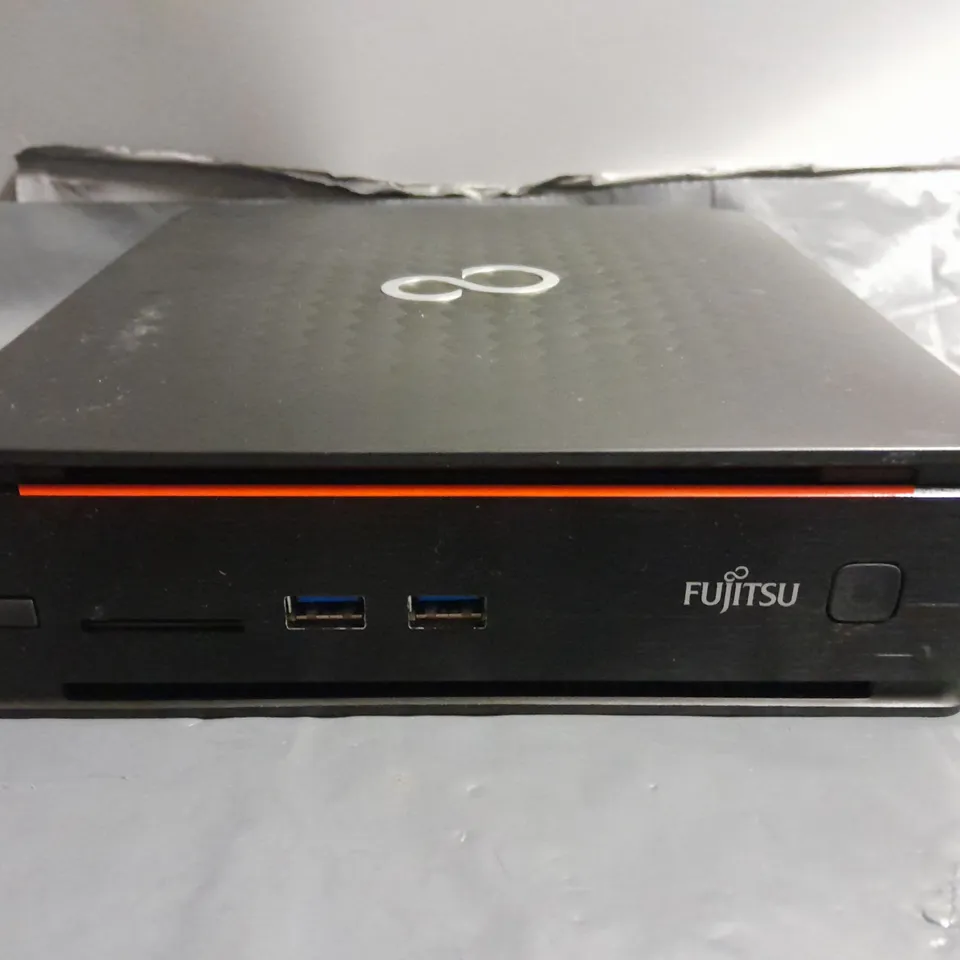 FUJITSU ESPRIMO Q520 MINI PC WITH I5