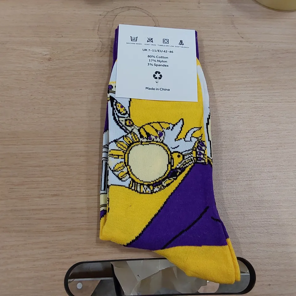 BOX OF BRAND NEW BIER CO 'BAU INDIA' SOCKS // APPROXIMATELY 360 PAIRS (1 BOX)