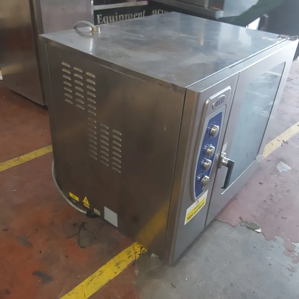 OZTI COMMERCIAL CONVECTION OVEN