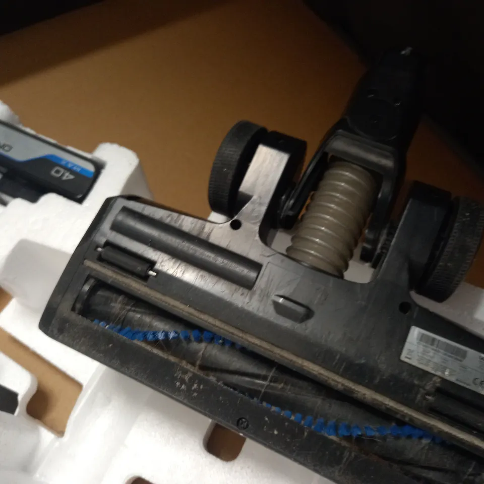 BOXED VAX BLADE 4 CORDLESS VACUUM WITH BATTERY