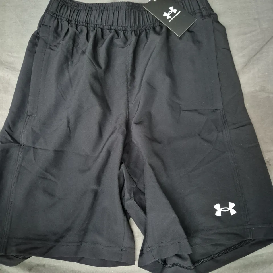 UNDER ARMOUR MEN'S WOVEN HALFBACK SHORTS IN BLACK SIZE XS