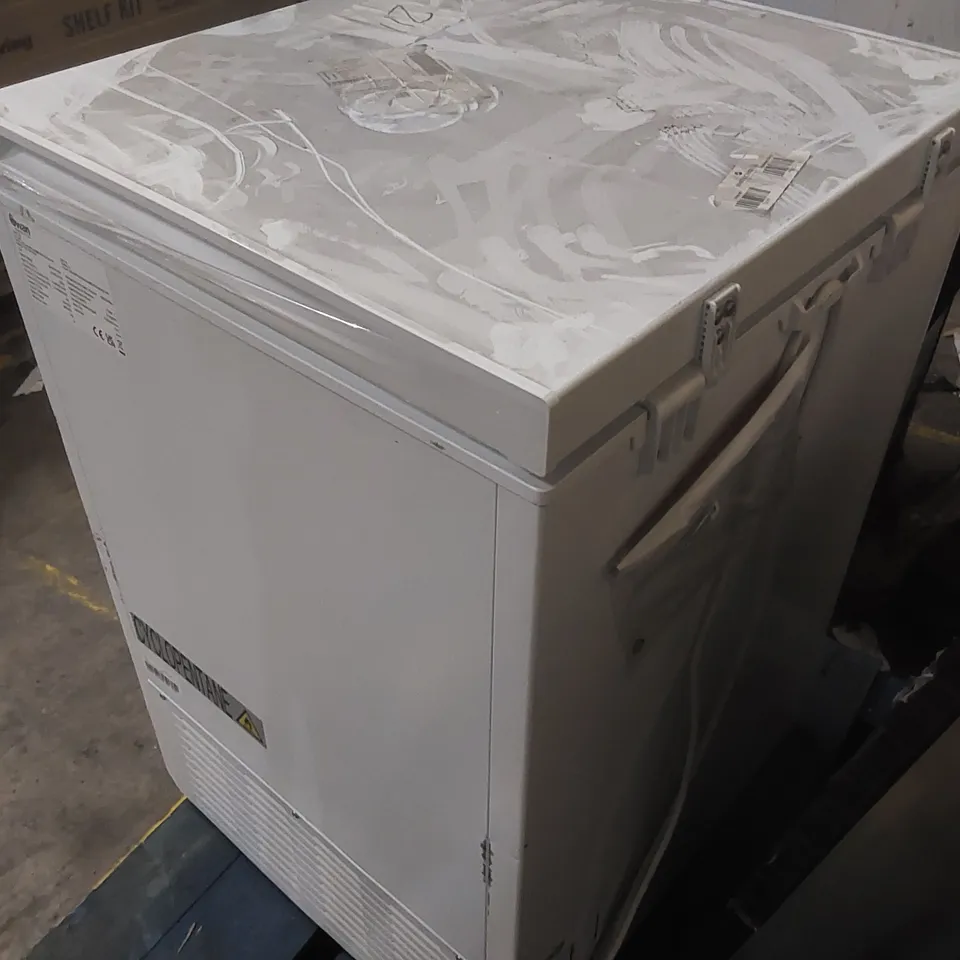 SWAN SR750130W CHEST FREEZER 