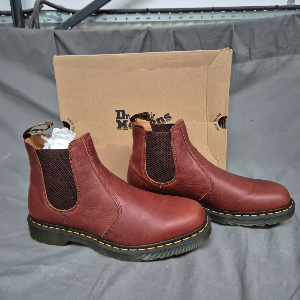 BOXED PAIR OF DR AIRWAIR MARTENS 2976 CASHEW AMBASSADOR UK 12 