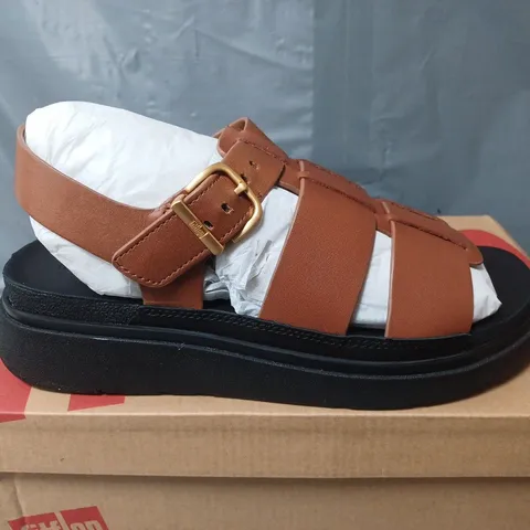BOXED PAIR OF FITFLOP GEN-FF LEATHER FISHERMAN SANDALS IN DEEP TAN - SIZE 6