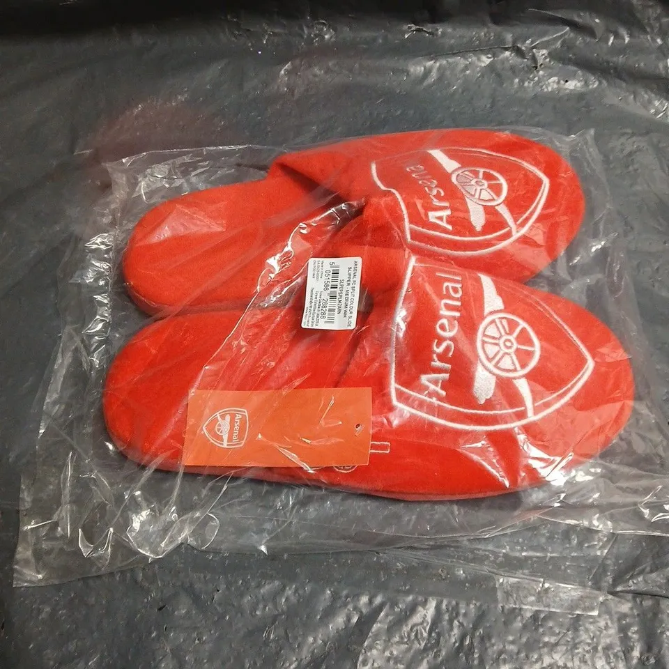 ARSENAL OFFICIAL PRODUCT, MEDIUM SLIDE SLIPPER UNBOXED