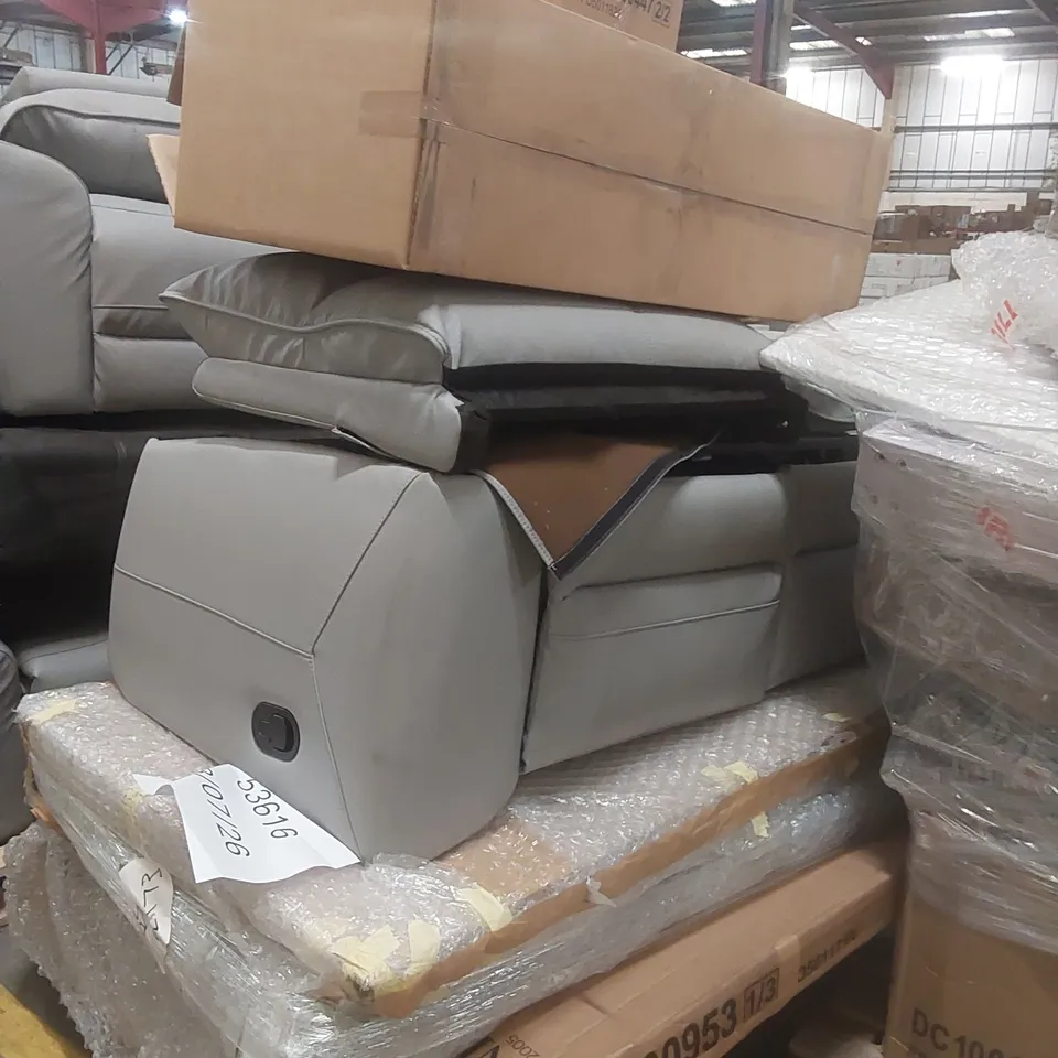 PALLET CONTAINING A LARGE QUANTITY OF ASSORTED FURNITURE PARTS