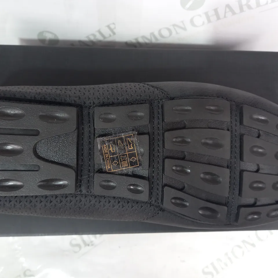 BOXED PAIR OF BRUNO MARC SLIP-ON SHOES IN BLACK SIZE 12