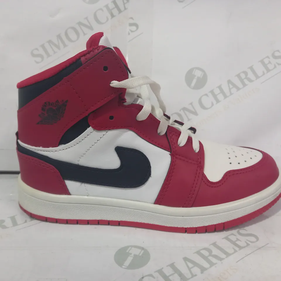 BOXED PAIR OF NIKE AIR JORDAN SHOES IN RED/WHITE/BLACK EU SIZE 35