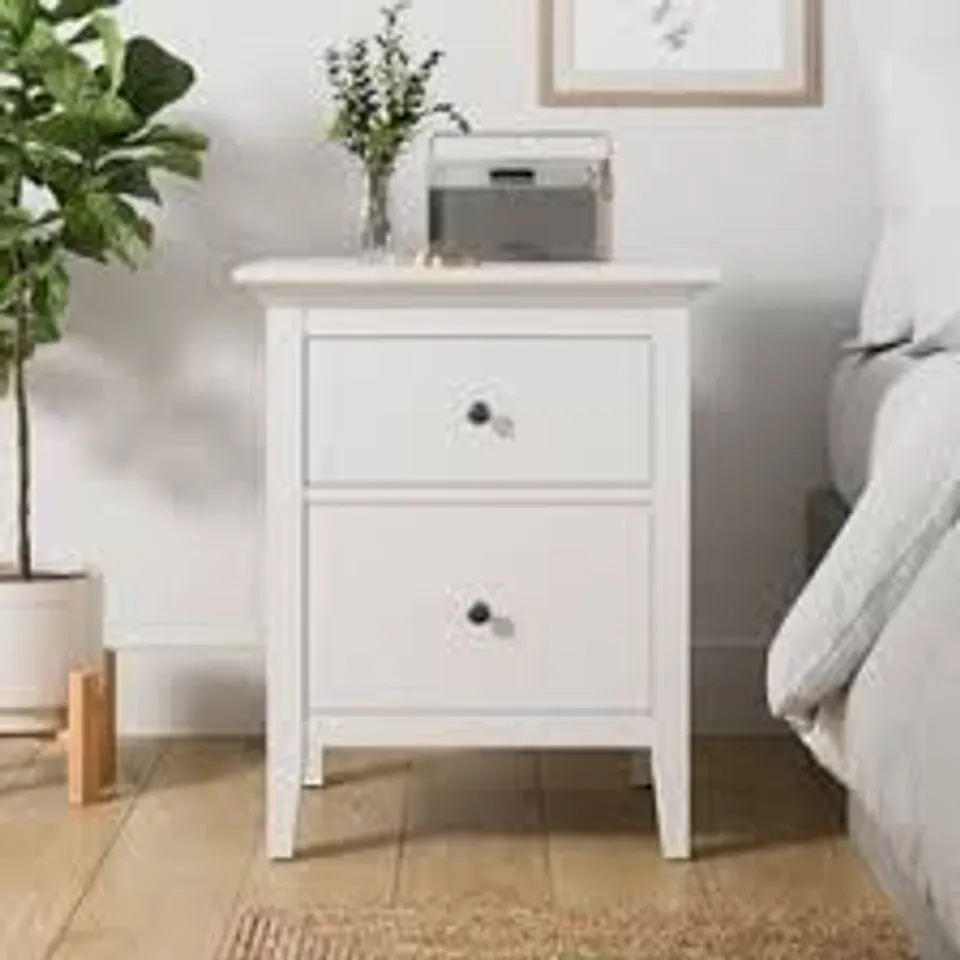 BOXED LYNTON BEDSIDE TABLE - WHITE (1 BOX)