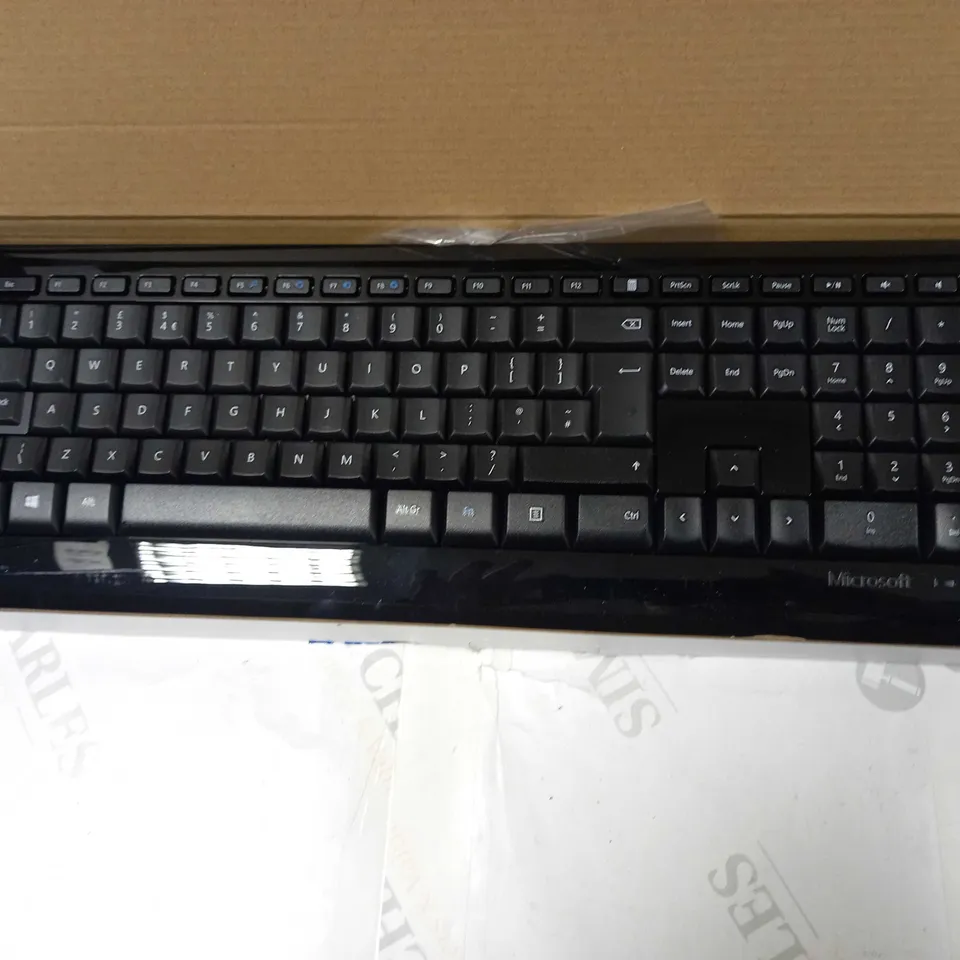 MICROSOFT WIRELESS DESKTOP 850 KEYBOARD & MOUSE SET