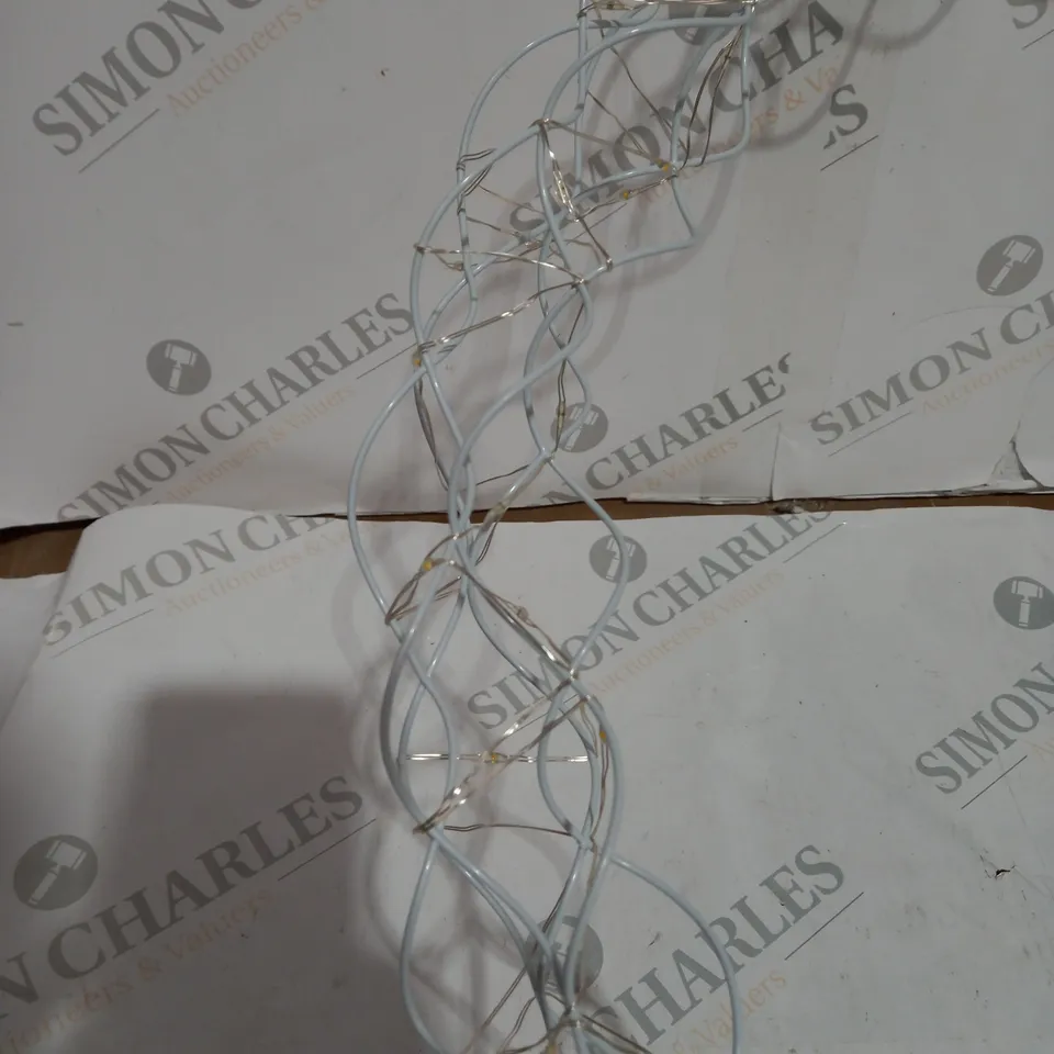 MODERN INTEGRATED LED WREATH 