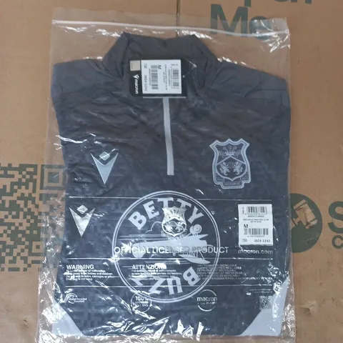 BAGGED MACRON WREXHAM 24/25 1/4 ZIP TRAINING TOP IN GREY SIZE MEDIUM
