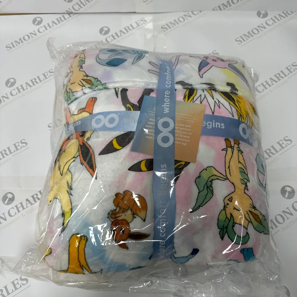 BAGGED THE OODIE FLEECE LINED BLANKET IN POKÉMON 