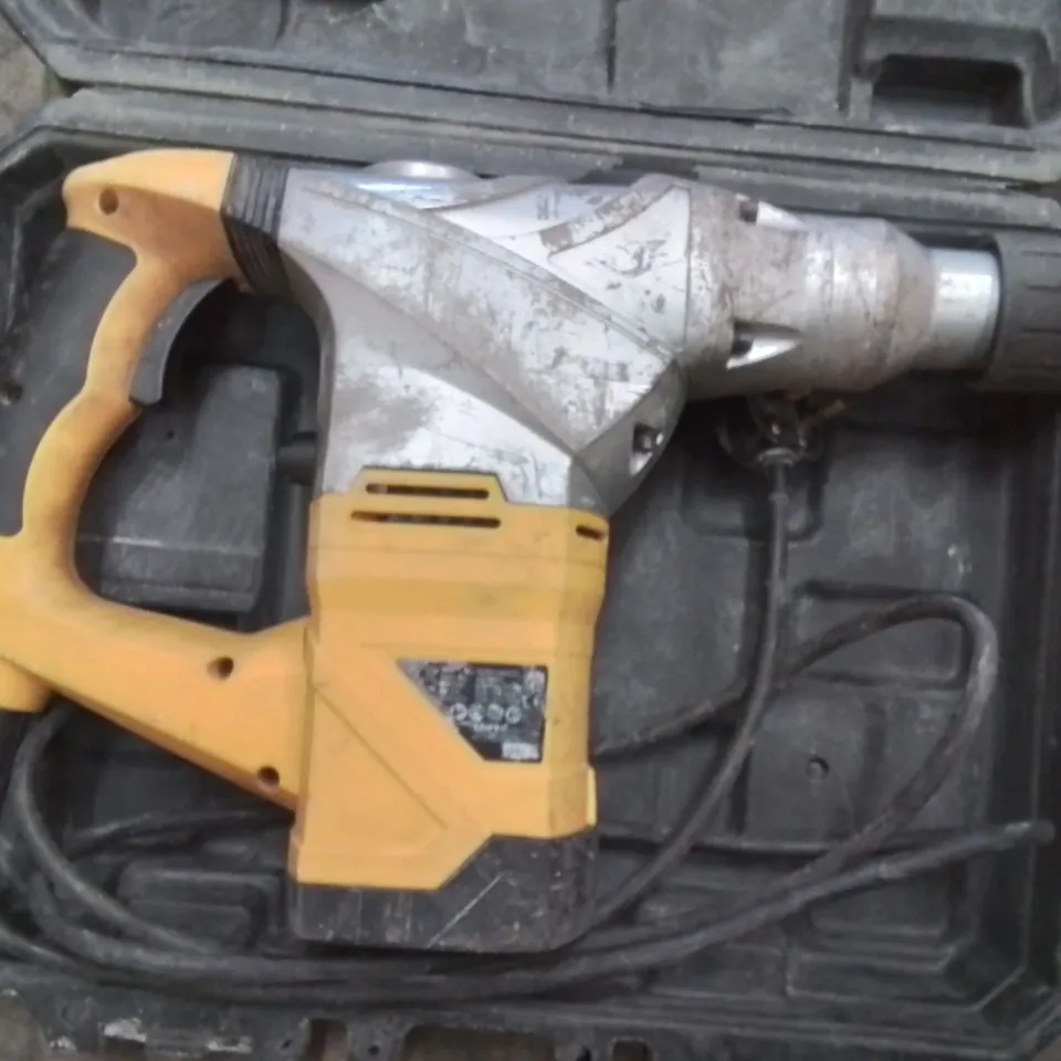 CLARKE CONTRACTOR CON1500RDV 1500W SDS+ ROTARY HAMMER DRILL