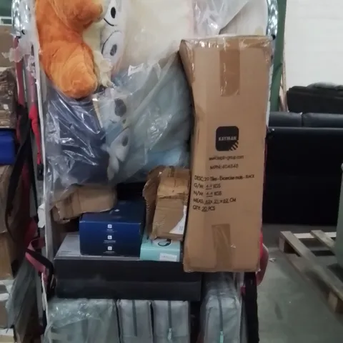 CAGE OF ASSORTED HOUSEHOLD GOODS AND PRODUCTS TO INCLUDE;RETRACTABLE DOG LEAD,PLAYMATS,EXERCISE MATS,AIR FRYER,CAMPING CHAIRS