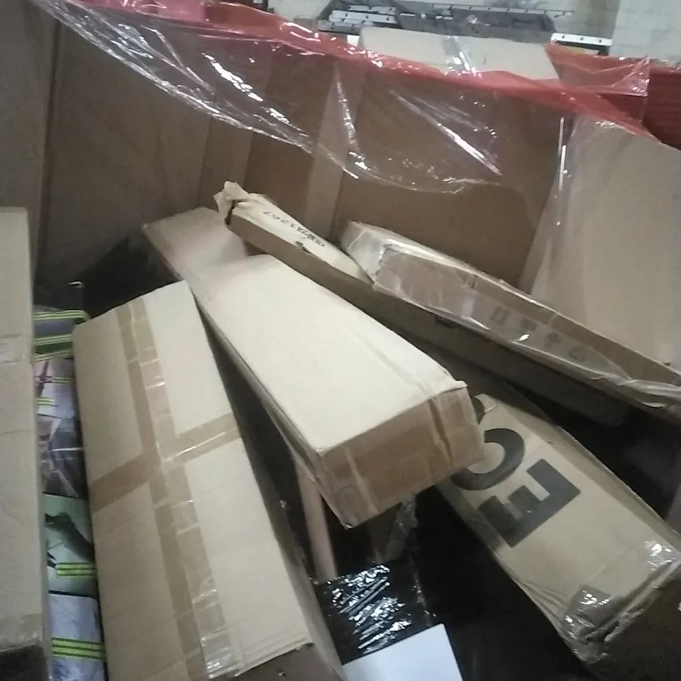 PALLET OF HOUSEHOLD ITEMS TO INCLUDE KEYBOARDS,TELESCOPE, HIGH DEFINITION HOME GAME MACHINE AND OTHER ASSORTED ITEMS....