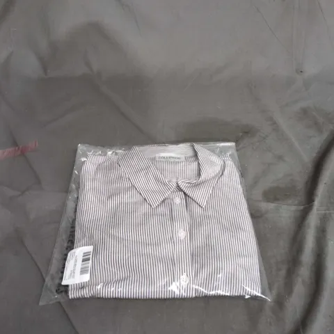 COLLUSION STRIPED BUTTON-DOWN SHIRT – PACKAGED SIZE S