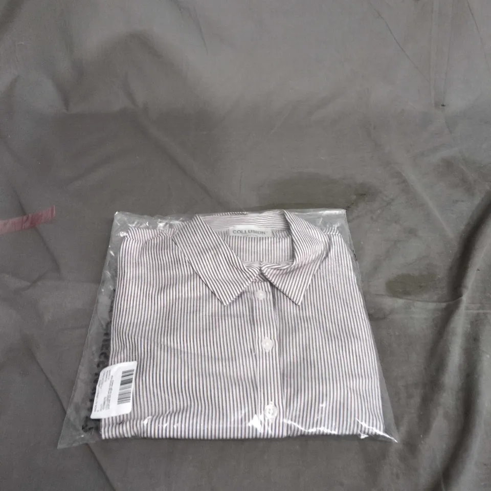 COLLUSION STRIPED BUTTON-DOWN SHIRT – PACKAGED SIZE S
