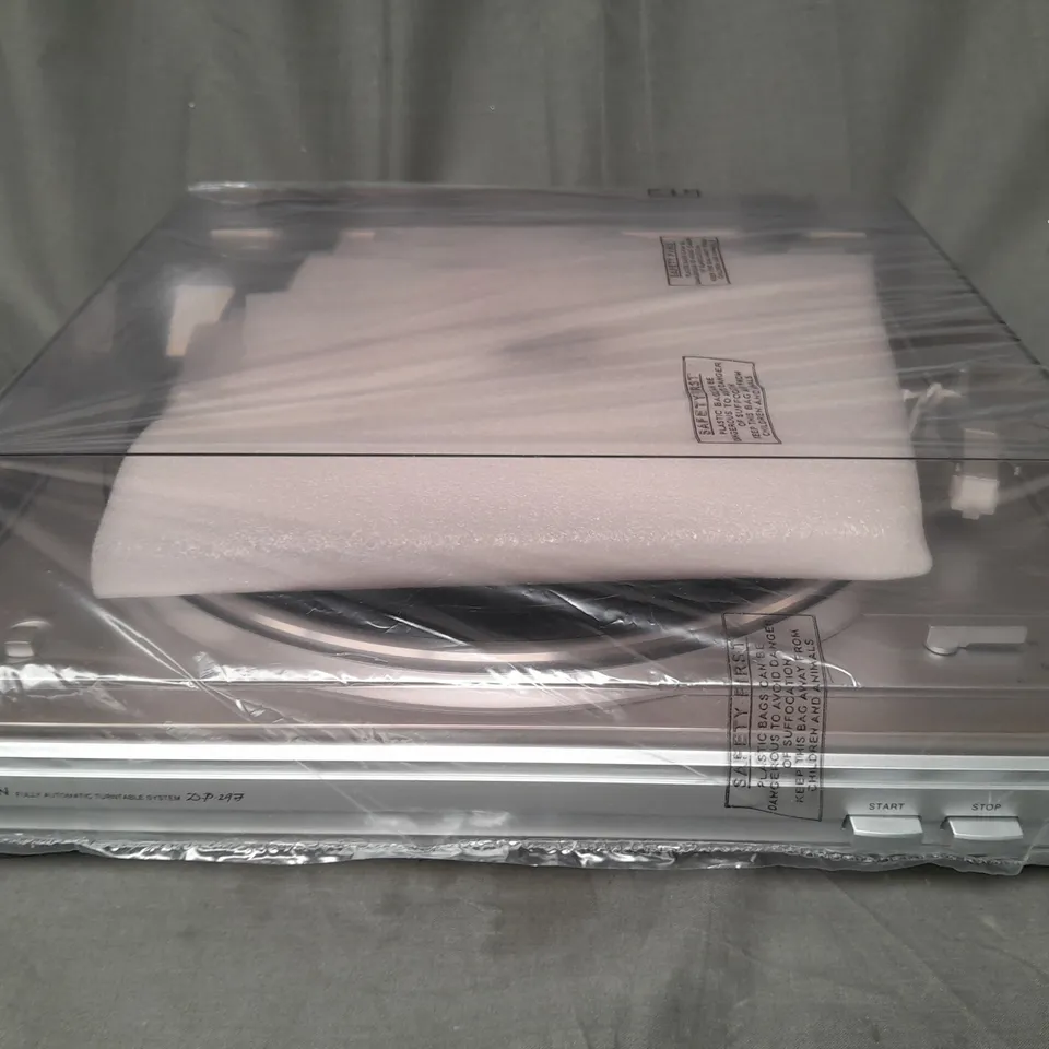 DENON DP29F SILVER TURNTABLE RRP £119