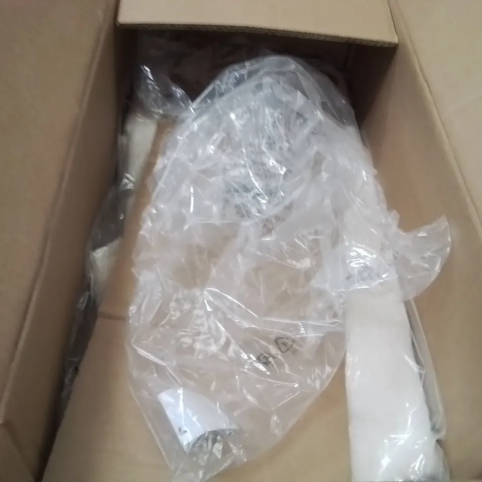 BOXED BRAND NEW APPROXIMATELY 5 SIMPLY BE FAUX WOOL BOMBER JACKET SIZE 26 WHITE