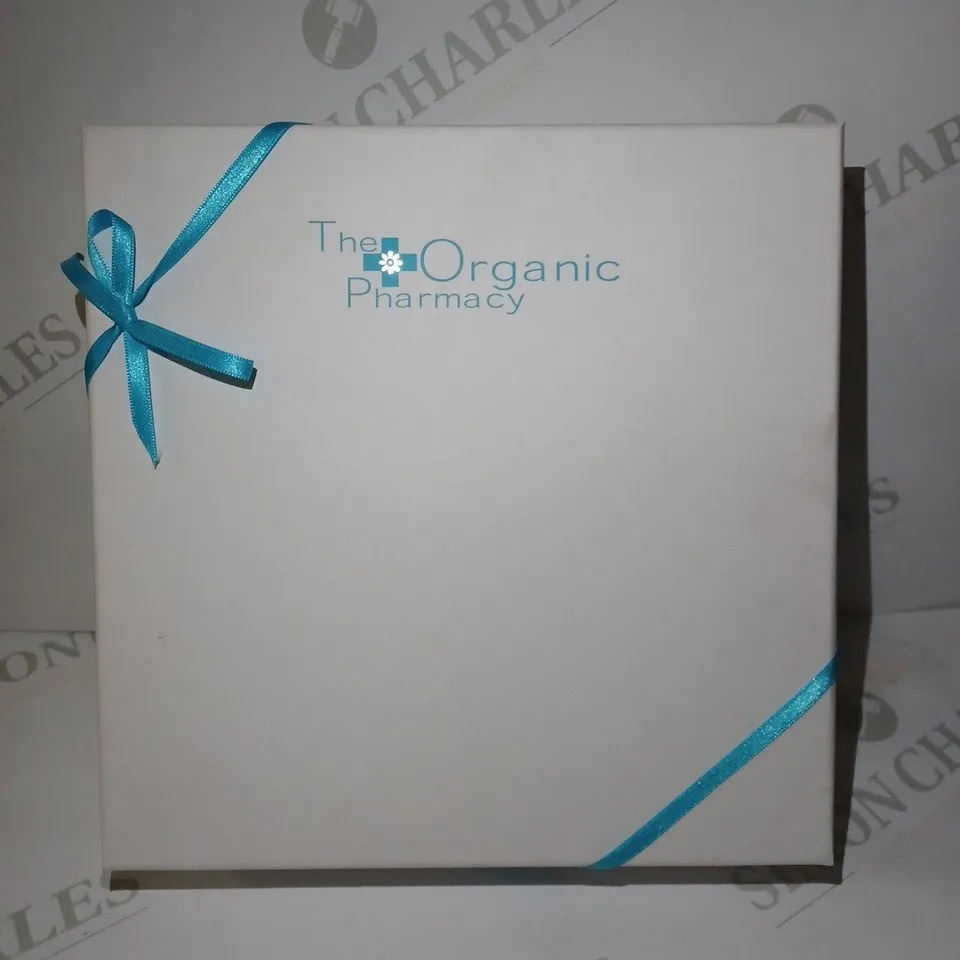 THE ORGANIC PHARMACY KITS HOME FACE LIFTING KIT