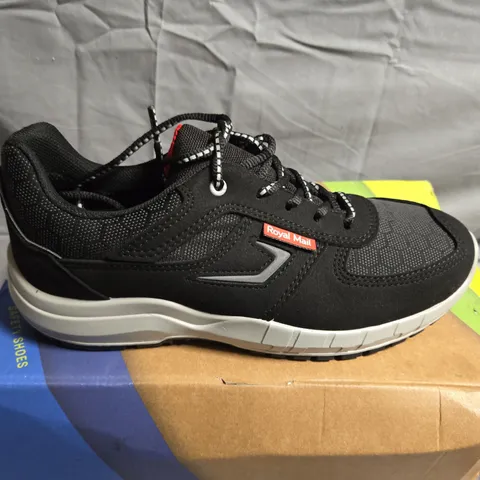 BOXED PAIR OF FITFLOP PLATFORM SNEAKERS - UK SIZE 5 
