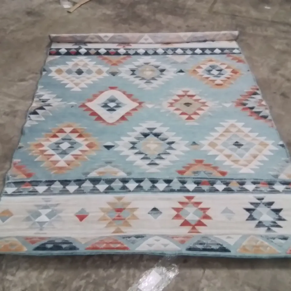 QUALITY DESIGNER AREA RUG - APPROXIMATELY 220X160