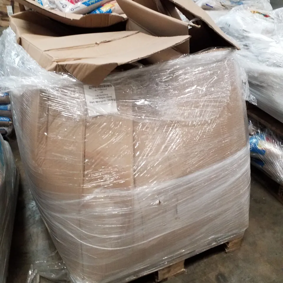 PALLET CONTAINING APPROXIMATELY 35 BAGS OF PLAY SAND