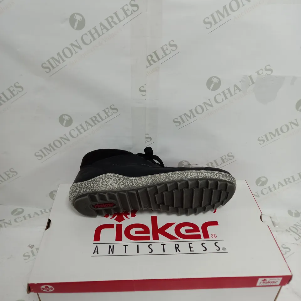 BOXED PAIR OF RIEKER LACE ANKLE BOOTS IN BLACK SIZE 6