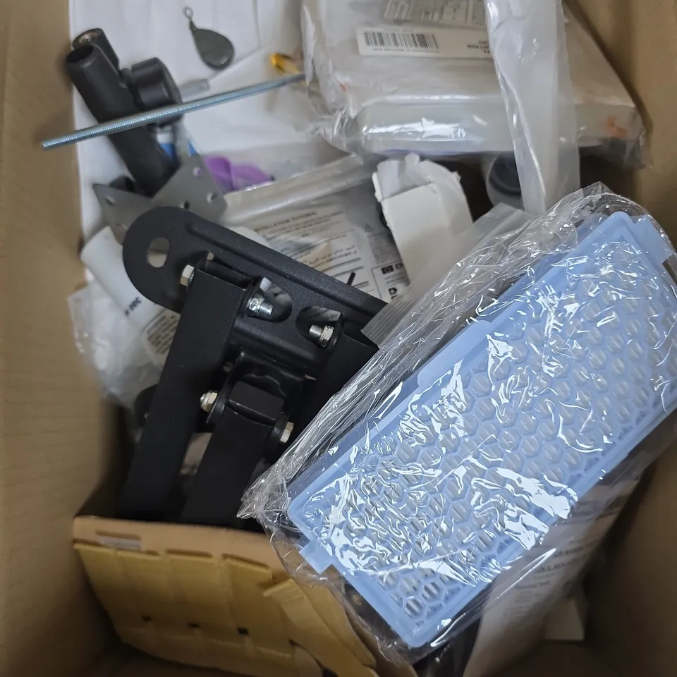 APPROXIMATELY 20 ASSORTED HOUSEHOLD PRODUCTS TO INCLUDE TAPE, MINI FELT PADS, STAPLES ETC 
