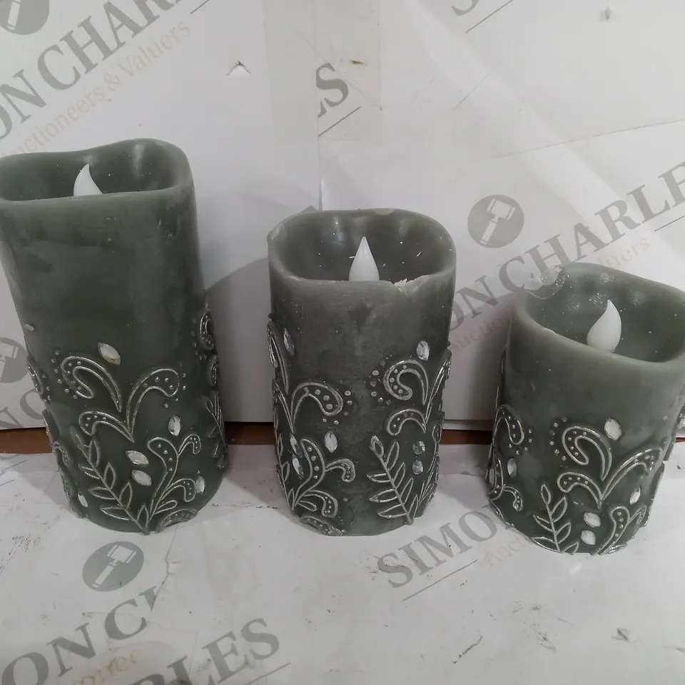 ALISON CORK SET OF PRE LIT FLAMELESS CANDLES
