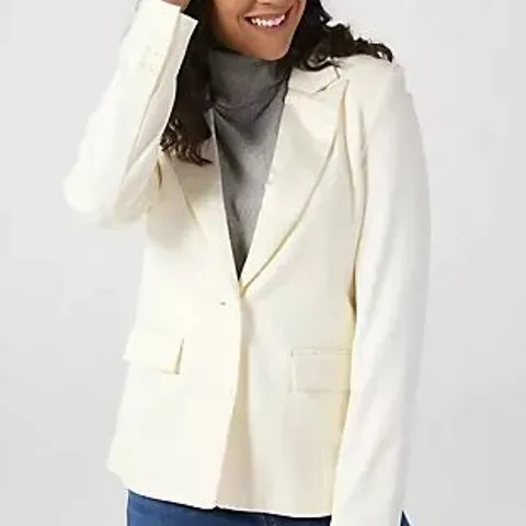 WYNNE COLLECTION TUXEDO JACKET CREME FRAICHE MEDIUM