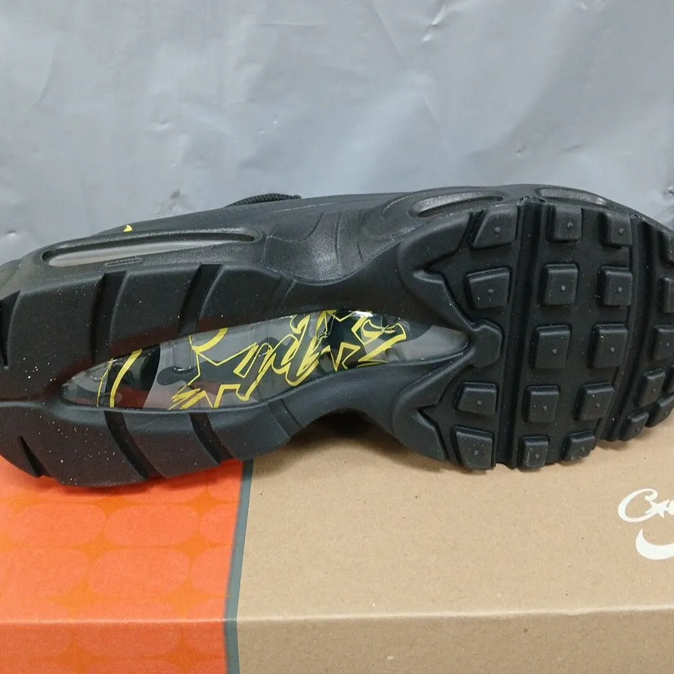 NIKE AIR MAX 95 SP SIZE 10.5