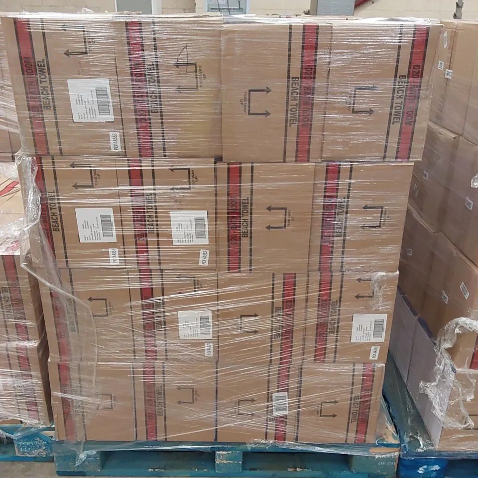 PALLET TO CONTAIN APPROX 48 BOXES OF BRAND NEW UNION JACK BEACH TOWELS - 9 TOWELS PER BOX // SIZE: APPROX 71 X 152cm // COMBINED RRP £2,376.00