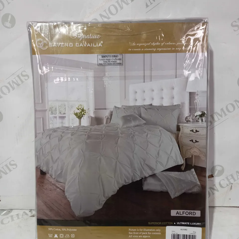SIGNATURE CAVENO CAVAILIA DUVET SET IN SILVER/GREY COLOUR - KING