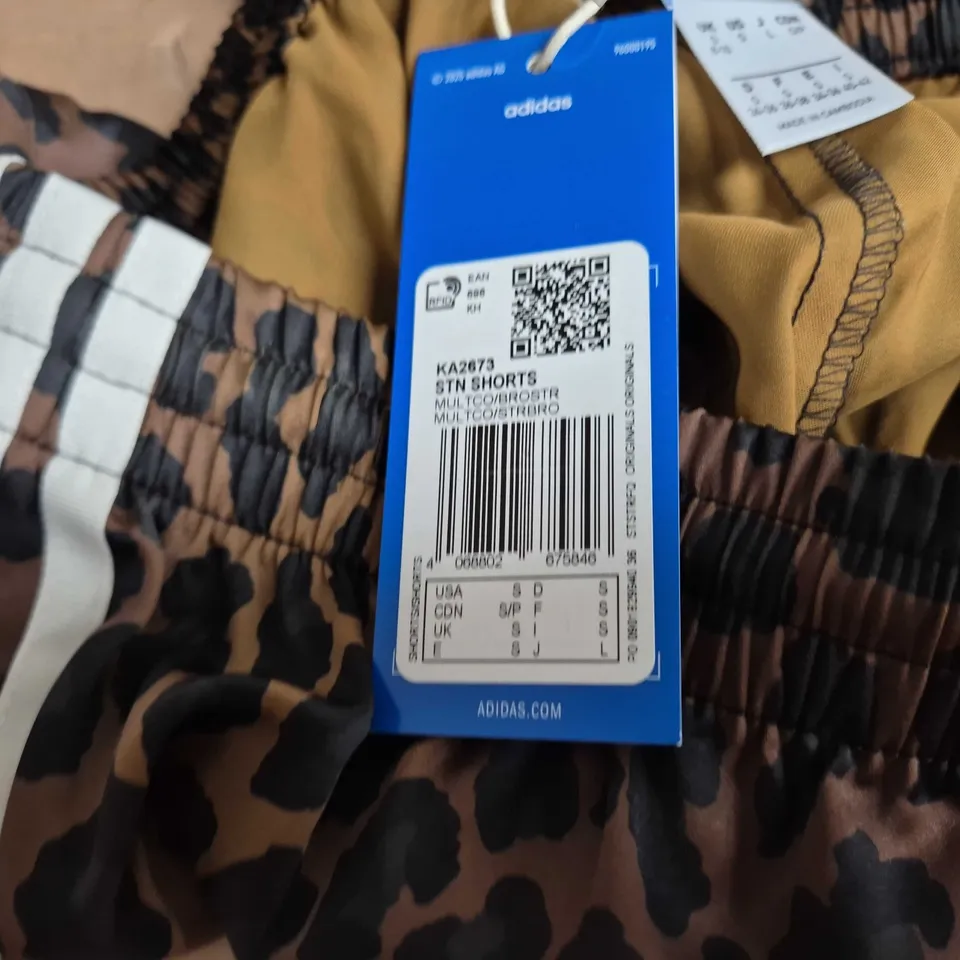 ADIDAS STN SHORTS LEOPARD PRINT – UK 8