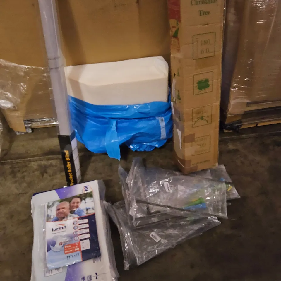 1PALLET OF ASSORTED ITEMS TO INCLUDE, ROLLER BLINDS, MEMORY FOAM CUSHION, ADULT PADS, CHRISTMAS TREE, PLANT SUPPORTS, CHAIR MAT.
