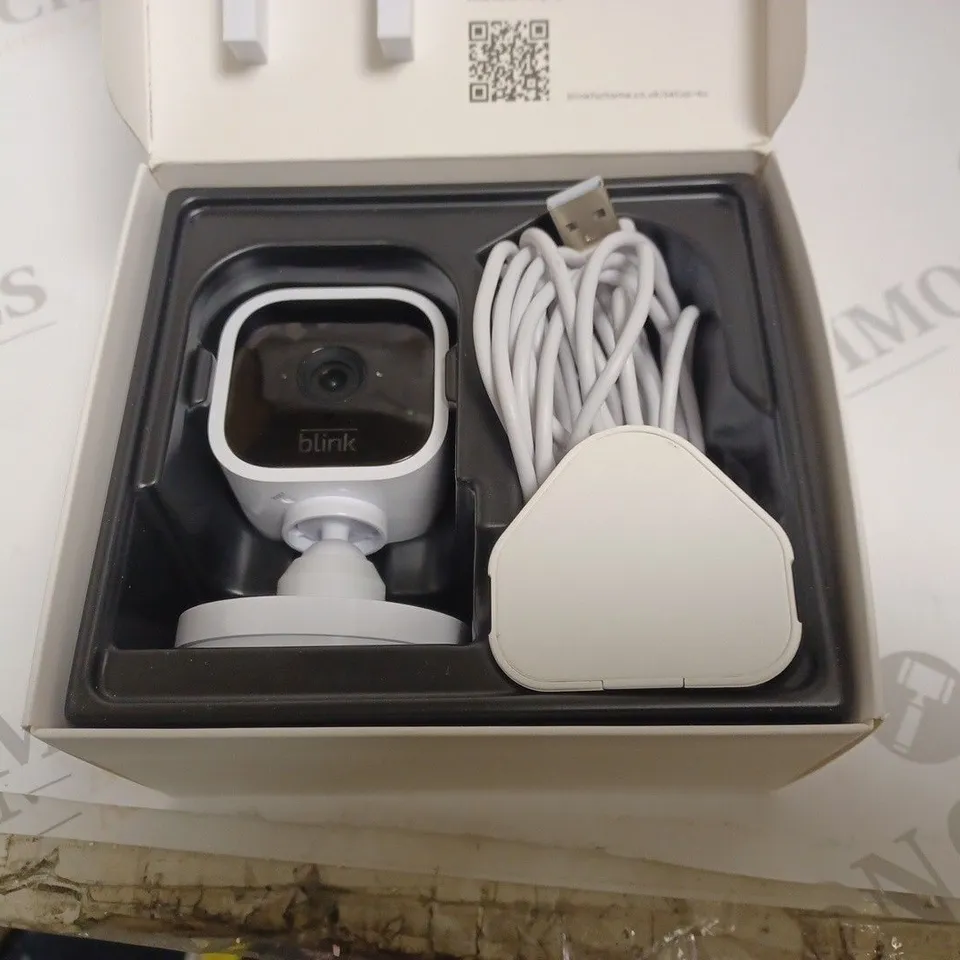 BOXED BLINK MINI PLUG IN SMART SECURITY CAMERA